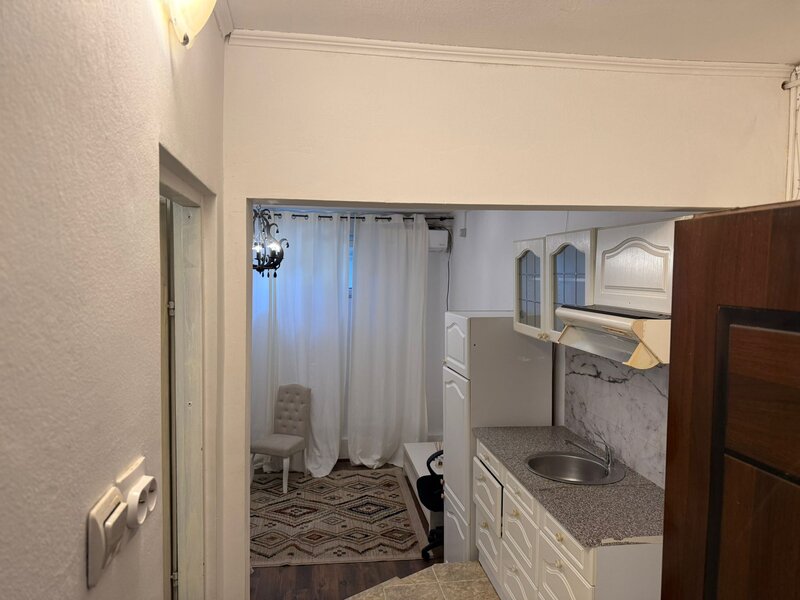 Drumul Taberei garsoniera 28 mp Plaza